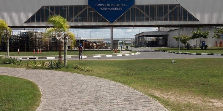 Governo da Bahia formaliza autorização para BYD instalar fábrica no Polo Industrial de Camaçari