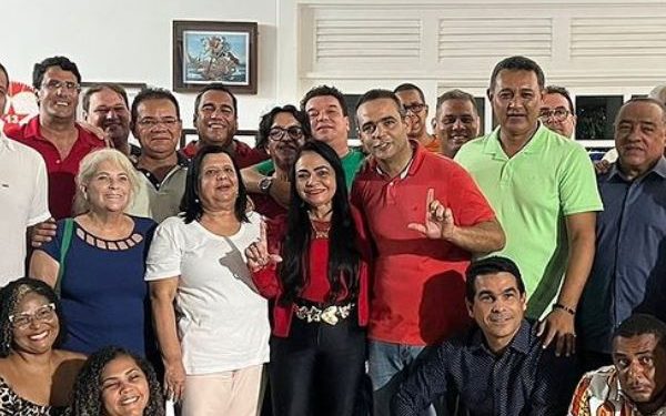 Moema define chapa formada por Antônio Rosalvo e Naide para disputar prefeitura de Lauro