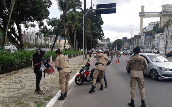Deputado propõe punição para quem oferecer resistência à abordagem policial