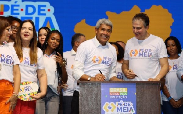 Pé-de-Meia: estudantes nascidos em março e abril recebem hoje R$ 200