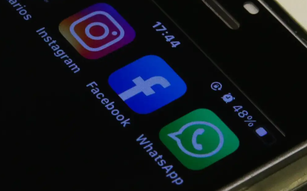 Deputado quer proibir uso de redes sociais por menores de 10 anos na Bahia