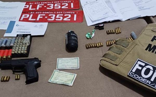 Três policiais são presos investigados por participação em grupo de extermínio