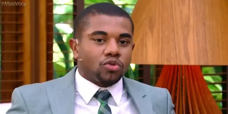 Davi “foge” de compromisso com namorada: “a gente tá se conhecendo”