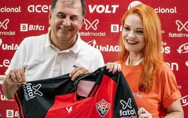 MPF é acionado para retirar publicidade de site adulto na camisa do Vitória