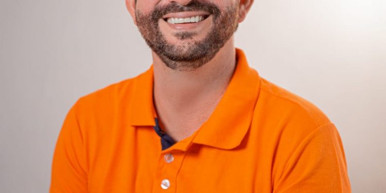 Candeias: “Quero fazer mais e melhor” diz Cassio Vinicius em anúncio de pré-candidatura a vereador.