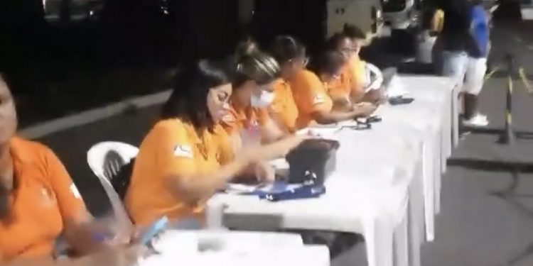 “EMPOMBARAM COM UMA LED”: desabafo de motorista em blitz do DETRAN-BA viraliza na internet