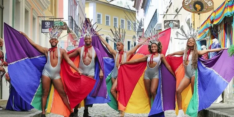 70% dos héteros acreditam que todo mundo é bissexual