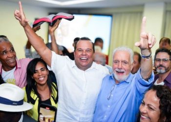 ‘Tô entrando pra jogar e vencer’, diz Geraldo Jr. em discurso contra Bruno Reis