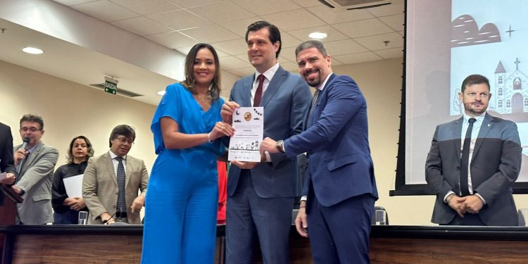 Candeias recebe selo de transparência por investimentos nos festejos juninos pelo 2º ano consecutivo 