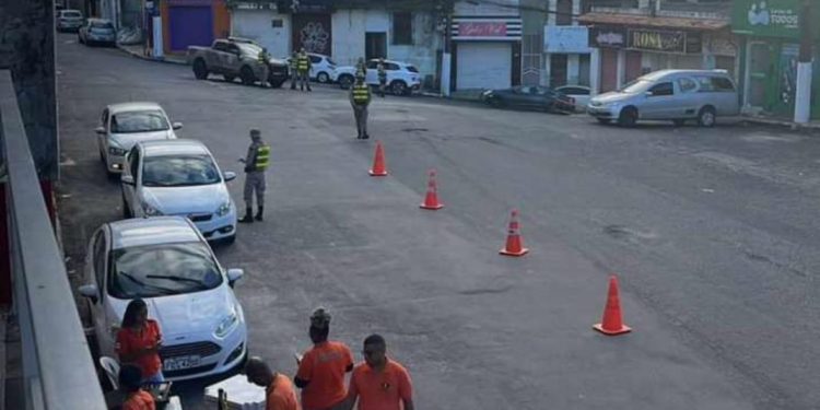 DE CORTA O CORAÇÃO : pai de família chora após ter moto apreendida pelo Detran em Candeias