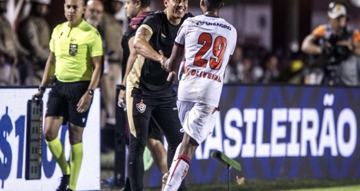 Reação do Leão! Vitória vence Atlético-MG e deixa zona de rebaixamento da Série A