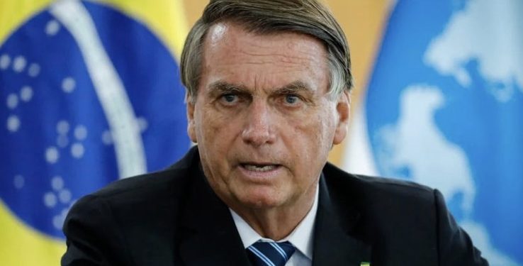 Bolsonaro dispara contra legalização do porte de maconha: “Uma flechada no peito das famílias”
