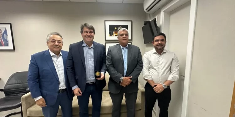 Niltinho e Marcus Sarmento recebem Medalha Comemorativa do Sindicato dos Policiais Federais do Estado da Bahia (SINDPOL)
