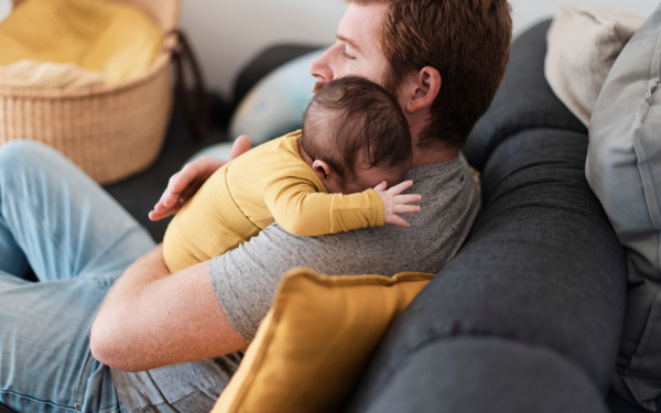 Senado discute ampliação de licença-paternidade para até 75 dias