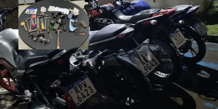PM localiza garagem utilizada para desmanche em Salvador e apreende 4 motocicletas roubadas