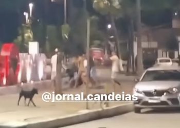 VÍDEO: Briga generalizada é registrada na orla de Madre de Deus 