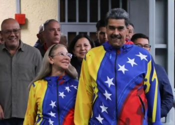 Sem felicitar Maduro, Brasil diz aguardar dados por mesa de votação na Venezuela