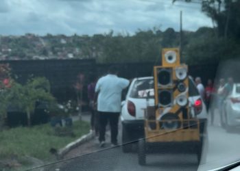 Candeias: após fazer campanha antecipada, justiça eleitoral proíbe Marivalda Silva de usar jingles e panfletos na rua