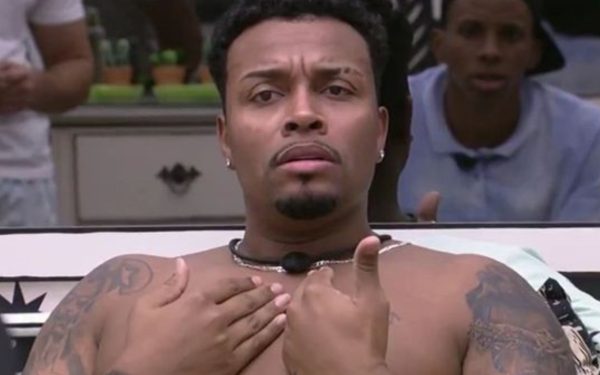 Nego Di é alvo de operação sob suspeita de lavagem de R$ 2 milhões com rifas virtuais