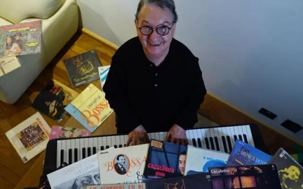 Morre Caçulinha, icônico músico do Domingão do Faustão