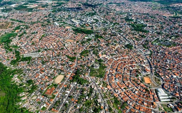 Com eleição polarizada, Camaçari poderá ter 2º turno pela primeira vez