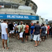 Torcedores madrugam na bilheteria da Fonte Nova em busca de ingressos para Copa do Brasil