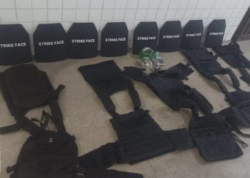 Polícia apreende drogas e material bélico no Bairro Santo Antônio 