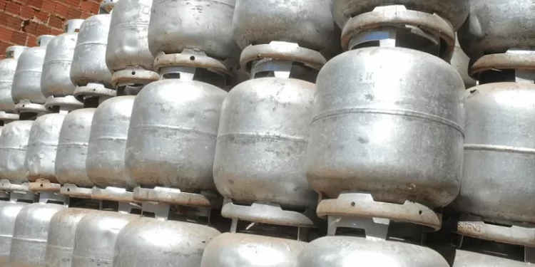 Preço do gás de cozinha vai aumentar nas distribuidoras da Bahia