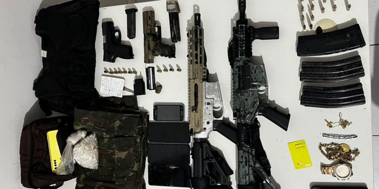 MENOS 4 DO CV: Três homens e uma mulher morrem em confronto com a PM na Ilha de Itaparica