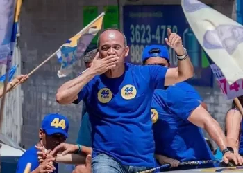 Elinaldo refuta pesquisa que aponta vitória de Caetano