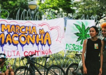 Marcha pela legalização da maconha acontece em Salvador