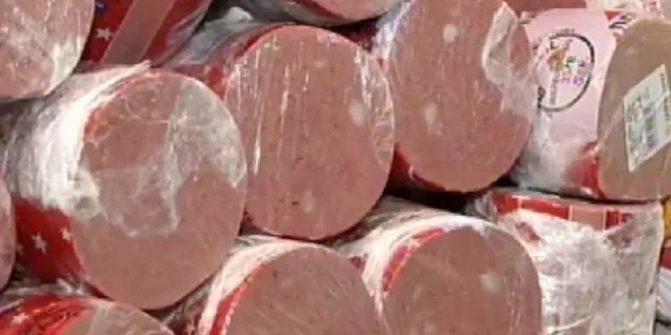 Bahia registra mortes por botulismo após consumo de mortadela