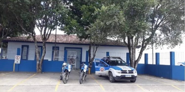 Adolescente de 15 anos é apreendido suspeito de matar a própria mãe, na Bahia