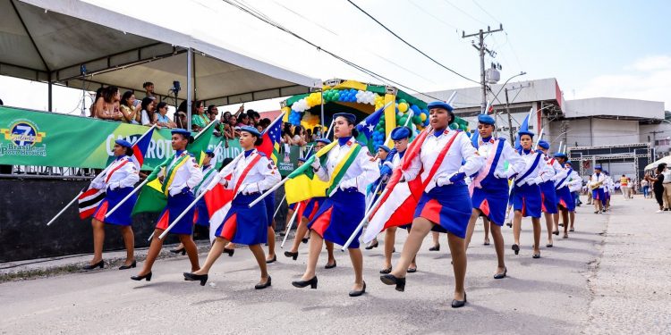 Candeias: Celebração do 7 de Setembro é marcada por tradicional desfile cívico