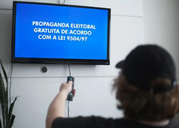 Propaganda eleitoral em rádio e TV termina nesta quinta-feira (3)