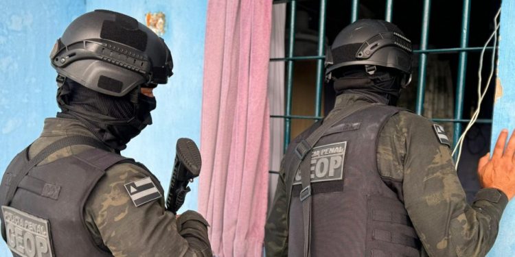 Ação em presídio de Jequié apreende celulares e materiais ilícitos em operação de segurança