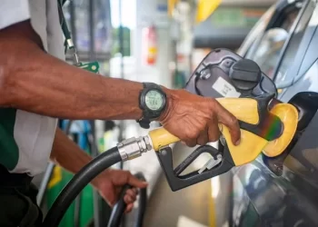 Preço da gasolina sobe 2,9% na Bahia; valor chega a R$ 6,39