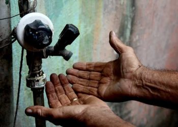 VENTO NO ENCANAMENTO: moradores de Candeias e RMS estão sem água há dias; Embasa não explica descaso 