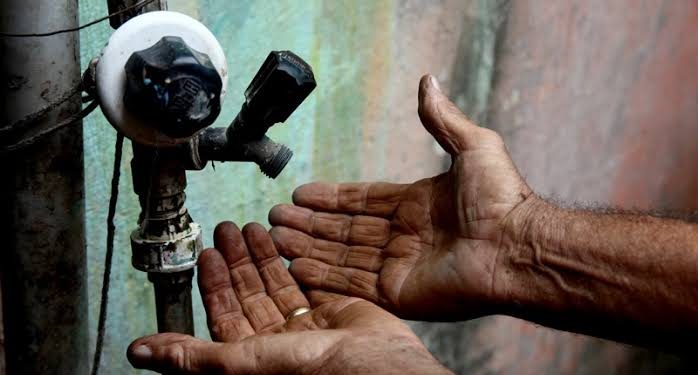 VENTO NO ENCANAMENTO: moradores de Candeias e RMS estão sem água há dias; Embasa não explica descaso 