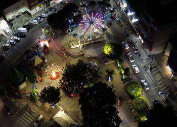 Candeias: Decoração natalina será inaugurada nesta quarta (18)