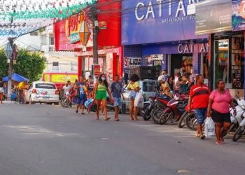 Candeias: Antecipação de salário e pagamento da segunda parcela do 13º vão injetar mais de 21 milhões na economia local