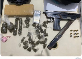 A CASA CAIU: homem é preso em flagrante por tráfico de drogas em São Francisco do Conde