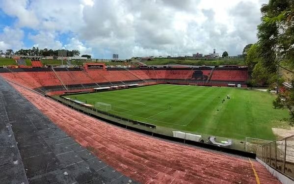 Vitória abre vaquinha para modernizar o Barradão