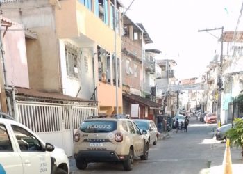 Idosa de 67 anos é morta a tiros dentro de casa em Salvador