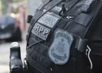 Megaoperação em Camaçari prende cinco integrantes do Comando Vermelho