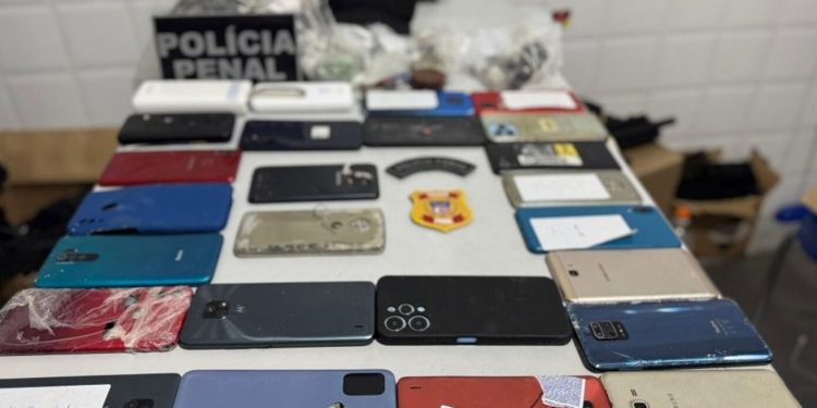 OPERAÇÃO ALÁFIA: celulares e drogas são apreendidas em presídio baiano