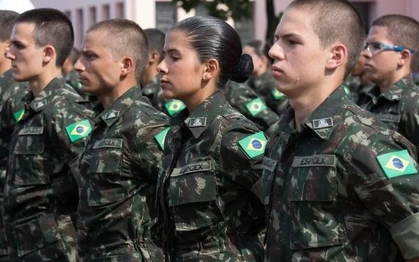 Forças Armadas inicia alistamento feminino a partir de 1° de janeiro