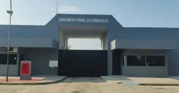 Mais de 60% dos presídios da Bahia registram superlotação