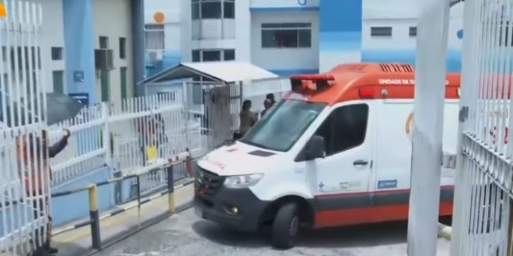 Estudante recebe golpe de tesoura no pescoço em um famoso colégio de Salvador