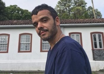 Suspeito de envolvimento em assassinato de ex-ator mirim é morto pela polícia